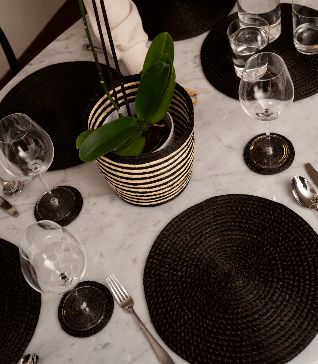 Nawi Black Placemat (set of 6) - Image 3