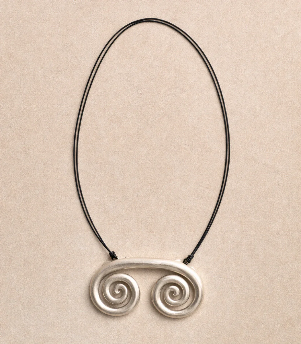 Sairi Leather Necklace