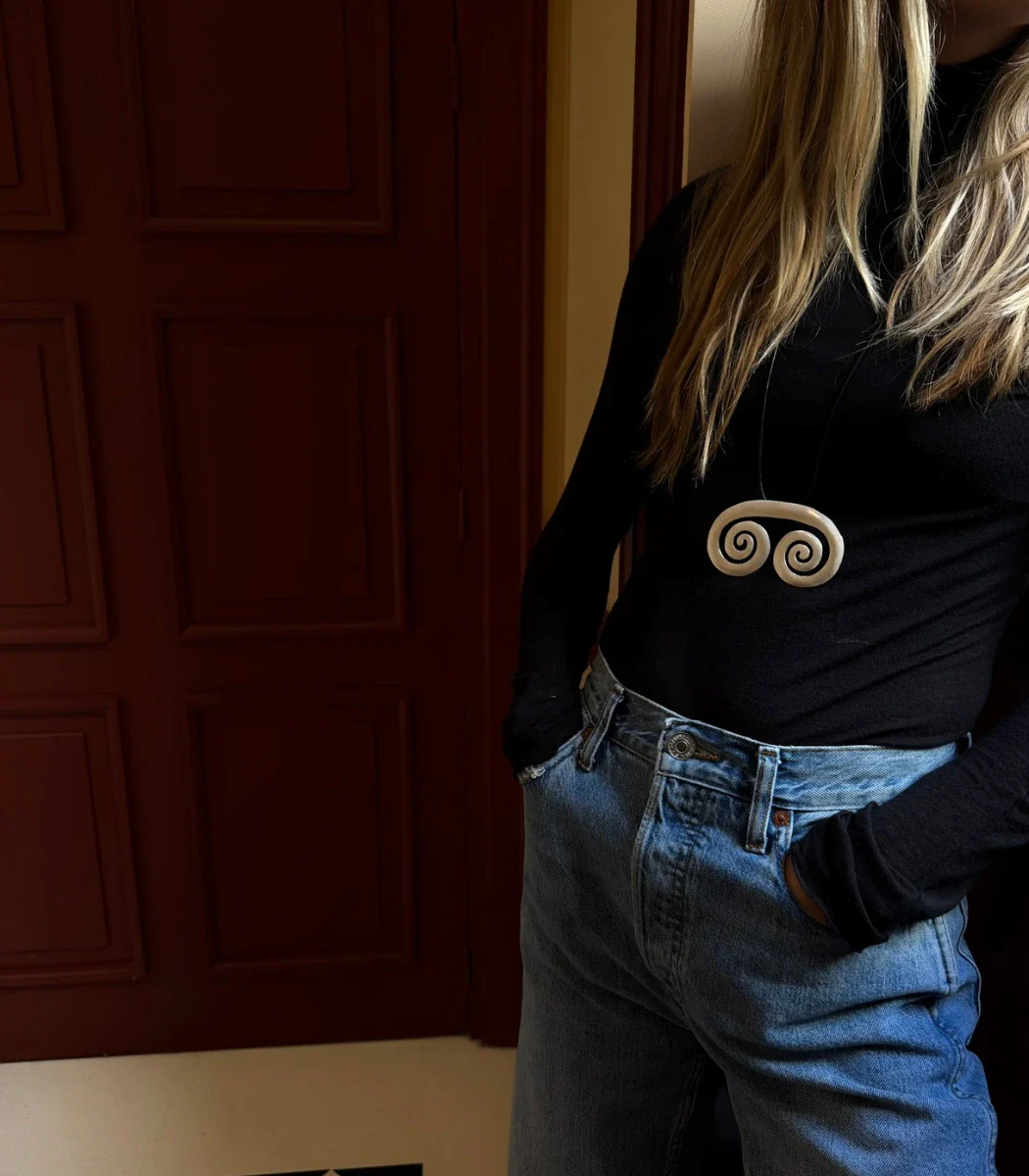 Sairi Leather Necklace - Image 2