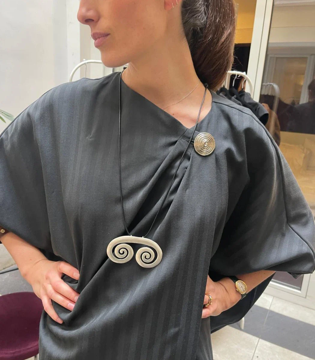 Sairi Leather Necklace - Image 4